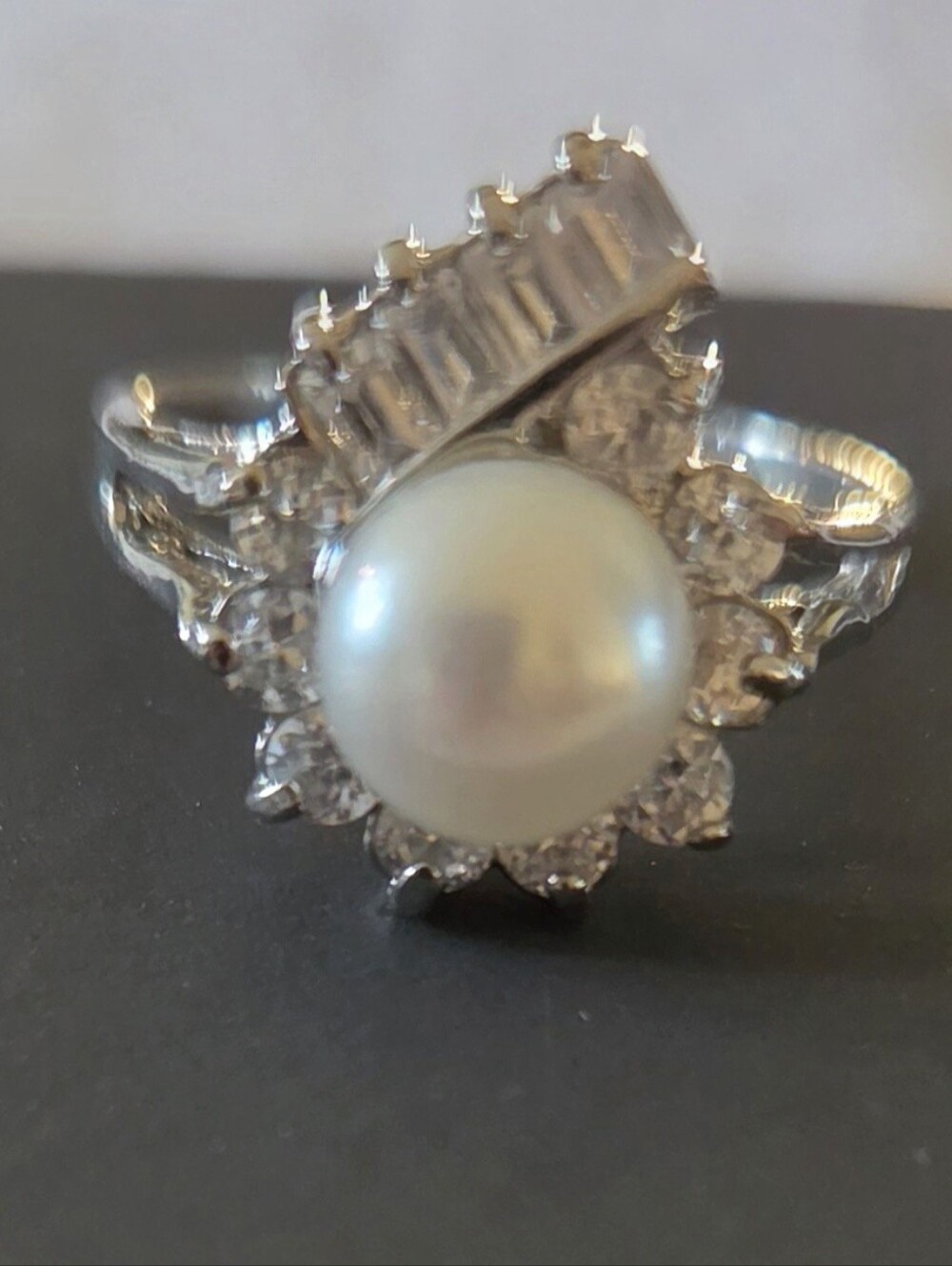 Vintage Genuine Pearl Ballerina Cocktail Ring Bypass Silvertone CZ Accent 7 - Picture 2 of 6